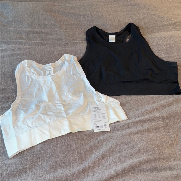 TWO (2) NWT Athleta Momentum Flex Ultra Crop Tanks, 1 Black & 1 White, size XL - Picture 6 of 10